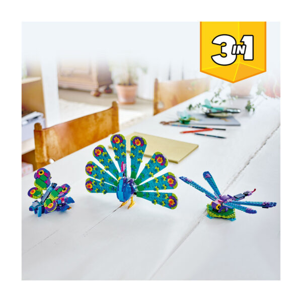 LEGO® Exotic Peacock 31157 - Image 10